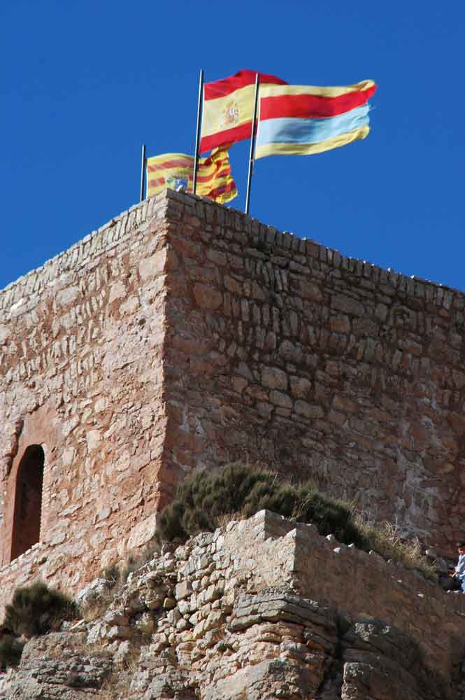 Teruel - Albarracín 20 - muralla - torre del Andador.jpg